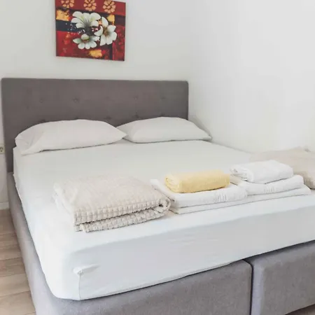 아파트먼트 히스토리 스플리트