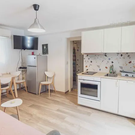 아파트먼트 히스토리 스플리트